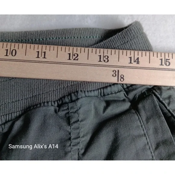 Eddie Bauer Women Pants Size 8 Mility Green Cargo Capri Hiking Cotton Blend - Picture 8 of 11